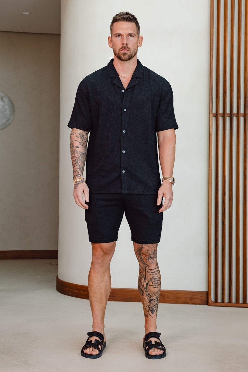 TEXTURED SHORTS - BLACK